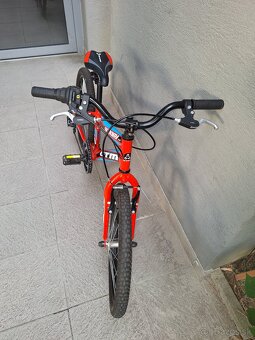 Predám detský bicykel 20kola Ctm cerveny - 3