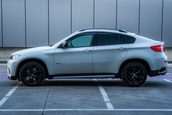 BMW X6 xDrive 50i 4.4 V8 300kW - 3