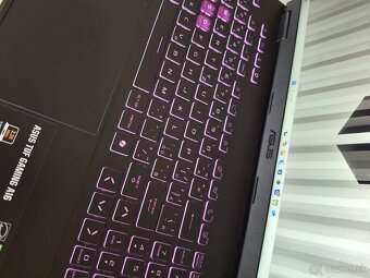 ASUS TUF A16 Ryzen AI 9 HX 370, 16" - 3