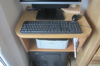 PC stolík - 3