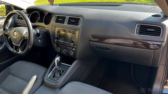 Volkswagen Jetta 2.0tdi dsg - 3