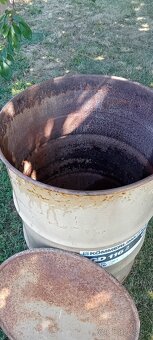 Predám kovový sud - 3