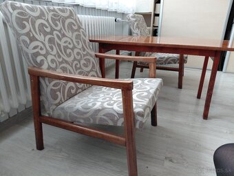 Kreslá so stolíkom - 3