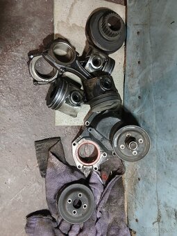 Ford Transit 2.5 DI motor - diely - 3