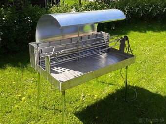 nerezovy gril na prasa - 3