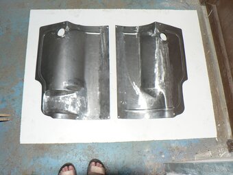 Kryty motoru Tatra 603 - 3