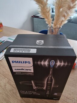 Philips Sonicare DiamondClean 9000 HX9911/09 - 3