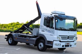 MERCEDES ATEGO 1222 HÁKOVÝ NOSIČ KONTAJNEROV EURO5 - 3