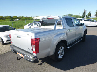 Isuzu DMax Twin turbo 2.5 Tdi 120 kw 2013 - 3