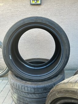 Predám pneu Micheli 305/30 R19 - 3