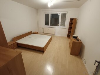 1-izbový byt - Sekčov - 3