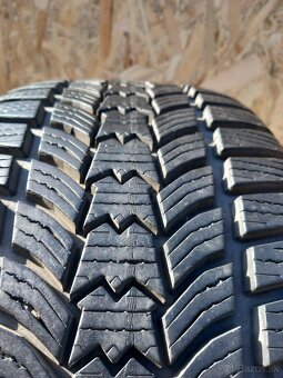 215/50 r17 zimne pneumatiky - 3