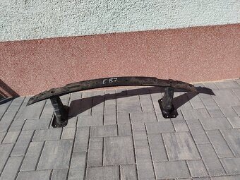 Výstuha BMW E87 ročník 2007+ - 3