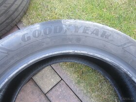 215/55R17 98W letne pneu Goodyear Efficient grip Performance - 3