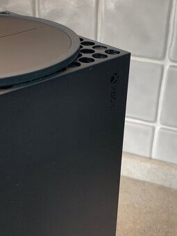 Xbox Series X 1TB + 2 ovládače + 6 hier - 3