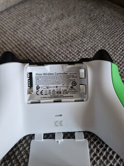 Xbox ovládač Velocity Green - 3