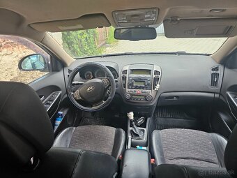 Ceed sw combi 1.6crdi plná výbava - 3