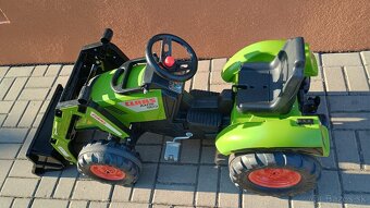 Šlapací traktor Class Axos 330 - 3