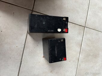 Predám sonar Lowrence Hook5 s GPS + 2x batéria 300€ - 3