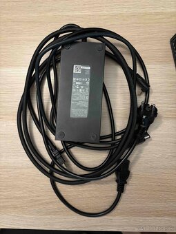 Xbox One 500GB + ovladač + hry - 3