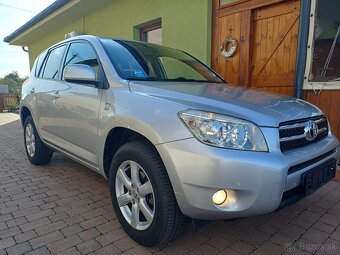 Toyota Rav 4 4x4 2,2 diesel 134 000 km pôvodný lak - 3