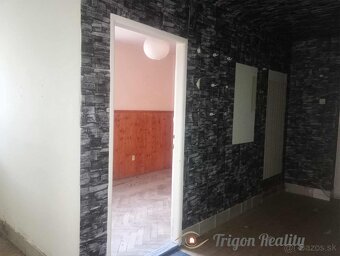 3 izbový (72 m2) tehlový byt I. sídlisko - 3