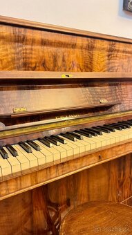 Predám pianíno Petrof - 3
