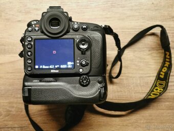 Nikon D800 + Nikkor AF 50mm f/1.8D - 3