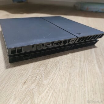 PlayStation 4 – 1 TB (CUH-1216A) - 3