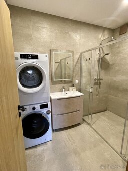 Ponúkam ubytovanie v rod .dome - 3