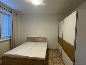Prenajmem 2-izbový byt na Lanskej (500 eur s energiami) - 3