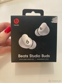 Sluchadla Beats Studio Buds Apple - 3
