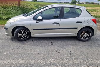 Peugeot 207 - 3