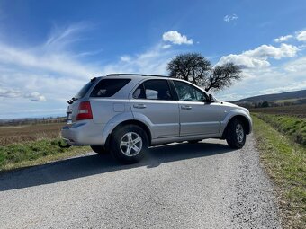 Kia Sorento 2.5 CRDI 4x4 125 kw AUTOMAT - 3