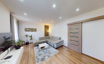 Moderne zrekonštruovaný 4 izb.byt ZLATÝ POTOK - 3