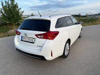 Toyota AURIS TS 2013 - 3