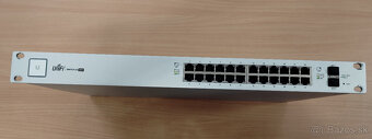 Ubiquiti Unifi POE switch US-24-250W. Rezervovane. - 3