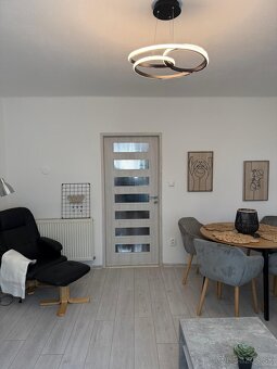 Prenájom 3 izbový byt Nitra-úplne centrum mesta - 3
