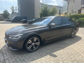 BMW 740XD - 3