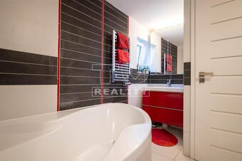 Rodinný dom v Zlatovciach - 3