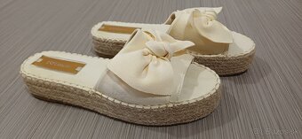 Letné topánky - šľapky na plaforme - 3