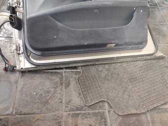 Dvere mercedes e w210 povodne super stav - 3