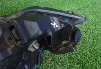 mitsubishi outlander svetlo full led 2019+ - 3