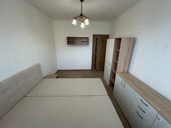 Predám celú spálňu (dub sonoma - biela) - 3