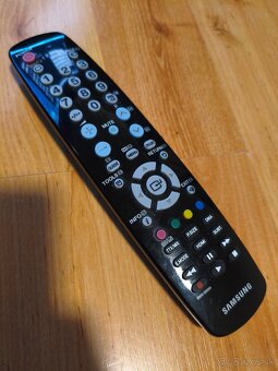 Samsung TV 42" (107cm) - 3