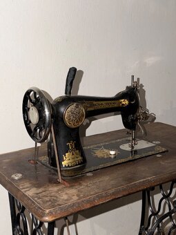 Šijací stroj - SINGER - 3