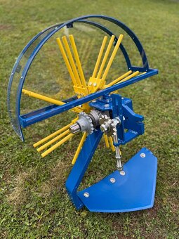 Vyorávač zemiakov za Agzat - 3