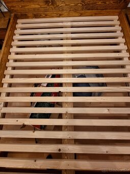 Manželská posteľ - 3