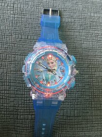 Nové modré svietiace hodinky Frozen Elsa s batériou - 3