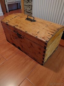 Starožitný drevený kufor - 3